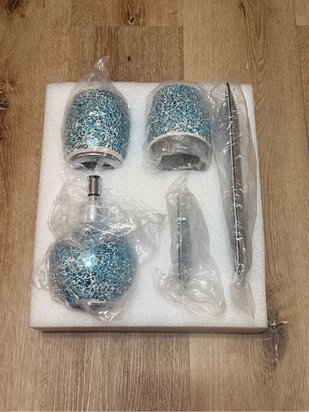 Turquoise Crackle Glass / Ceramic Bath Set - 5 Piece